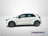 Usata Kia Rio 84 CV (61 kW) 2020 Bianco Berlina