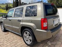 Usata Jeep Patriot Sport 140 CV (102 kW) 2008 Beige SUV