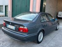 Usata BMW 520 150 CV (110 kW) 2000 Grigio Berlina