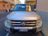 Usata Mitsubishi Pajero 160 CV (117 kW) 2007 Argento SUV