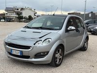 Usata Smart ForFour Passion 95 CV (69 kW) 2006 Grigio Utilitaria