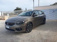 Usata Fiat Tipo Lounge 95 CV (69 kW) 2018 Oro Station wagon
