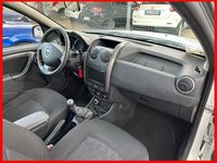 Usata Dacia Duster Lauréate 110 CV (80 kW) 2014 Bianco SUV