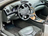 Usata Mercedes SL500 306 CV (225 kW) 2003 Grigio Cabrio