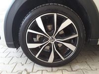 Usata VW Taigo R-line 110 CV (80 kW) 2023 Ascot grey met SUV