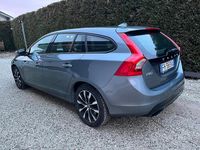 Usata Volvo V60 Business Edition 150 CV (110 kW) 2017 Grigio Station wagon