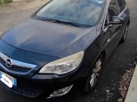 Usata Opel Astra Cosmo 110 CV (80 kW) 2011 Nero Station wagon