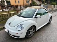 Usata VW New Beetle 105 CV (77 kW) 2008 Bianco Utilitaria