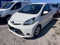 Usata Toyota Aygo Lounge 68 CV (50 kW) 2012 Bianco Utilitaria
