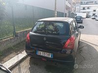 Begagnad Suzuki Swift 70 HK (51 kW) 2006 Svart Halvkombi
