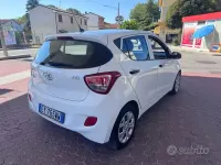 Usata Hyundai i10 Comfort 66 CV (48 kW) 2015 Bianco Utilitaria