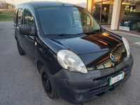 Usata Renault Kangoo 90 CV (66 kW) 2011 Nero Monovolume