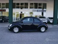 Usata VW New Beetle 102 CV (75 kW) 2003 Nero Utilitaria