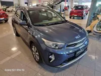 Usata Kia Stonic Style 101 CV (74 kW) 2022 Blu/azzurro SUV