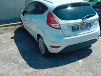 Usata Ford Fiesta 75 CV (55 kW) 2014 Bianco Utilitaria