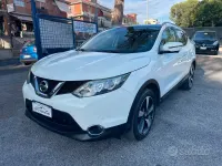 Usata Nissan Qashqai N-Connecta 131 CV (96 kW) 2016 Bianco SUV