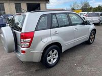 Usata Suzuki Grand Vitara 140 CV (102 kW) 2006 Argento SUV