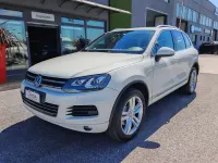 Usata VW Touareg 245 CV (180 kW) 2011 Bianco SUV