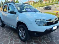 Usata Dacia Duster Lauréate 107 CV (78 kW) 2013 Bianco SUV