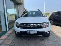 Usata Dacia Duster Lauréate 109 CV (80 kW) 2016 Bianco ghiaccio SUV