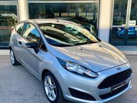 Usata Ford Fiesta 95 CV (69 kW) 2015 Argento Utilitaria