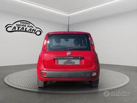 Usata Fiat Panda Lounge 69 CV (50 kW) 2013 Rosso Utilitaria