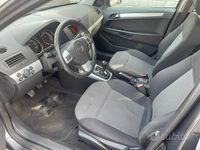 Usata Opel Astra Enjoy 110 CV (80 kW) 2009 Grigio Station wagon