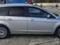 Usata Ford Focus Titanium 100 CV (73 kW) 2010 Grigio Station wagon