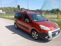 Usata Peugeot TePee Outdoor 90 CV (66 kW) 2009 Rosso Station wagon