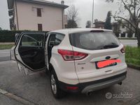 Usata Ford Kuga Business Edition 140 CV (102 kW) 2014 Bianco SUV