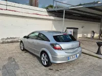 Usata Opel Astra GTC 101 CV (74 kW) 2009 Coupé