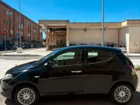 Usata Lancia Ypsilon 95 CV (69 kW) 2016 Nero Utilitaria