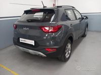 Begagnad Kia Stonic Urban 84 HK (61 kW) 2022 Grå SUV