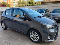 Usata Toyota Yaris 90 CV (66 kW) 2014 Grigio Utilitaria
