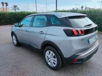 Usata Peugeot 3008 Business-Line 131 CV (96 kW) 2019 Argento SUV