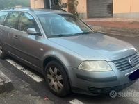 Usata VW Passat 130 CV (95 kW) 2004 Grigio Station wagon