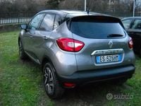 Usata Renault Captur 90 CV (66 kW) 2013 Grigio SUV