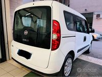 Usata Fiat Doblò 120 CV (88 kW) 2015 Bianco Monovolume