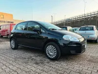 Usata Fiat Grande Punto 77 CV (56 kW) 2010 Nero Utilitaria