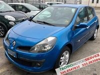 Usata Renault Clio II 74 CV (54 kW) 2006 Blu Berlina