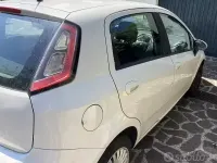 Usata Fiat Punto 69 CV (50 kW) 2011 Bianco Utilitaria