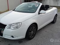 Usata VW Eos 122 CV (89 kW) 2008 Bianco Cabrio