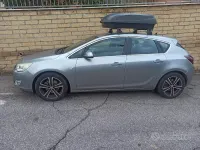 Usata Opel Astra 110 CV (80 kW) 2010 Grigio Berlina