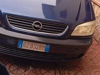 Usata Opel Zafira 2002 Blu Monovolume