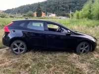 Usata Volvo V40 Kinetic 120 CV (88 kW) 2017 Nero Berlina