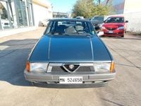 Usata Alfa Romeo 75 120 CV (88 kW) 1989 Grigio Berlina