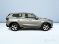 Käytetty BMW X1 xLine 150 HP (110 kW) 2023 Harmaa Katumaasturi