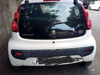 Usata Peugeot 107 68 CV (50 kW) 2013 Bianco Utilitaria
