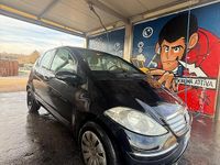 Usata Mercedes A180 Elegance 109 CV (80 kW) 2004 Nero Berlina
