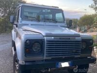 Usata Land Rover Defender 122 CV (89 kW) 2003 Grigio SUV